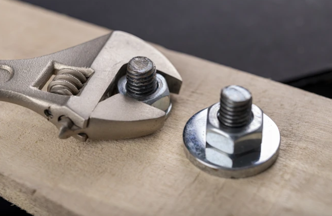 Стандартные детали из нержавеющей стали. Состояние блокировки и решения